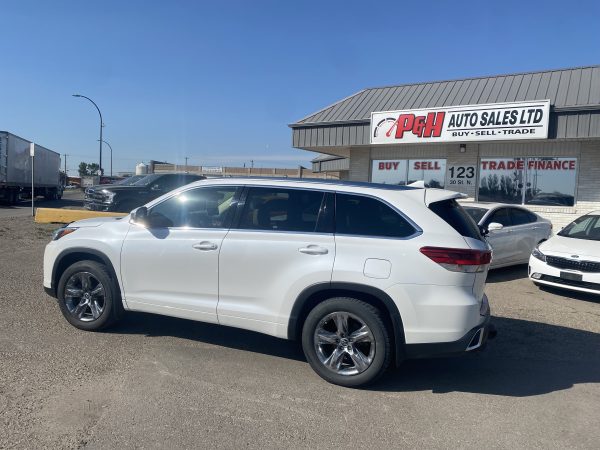 2018 Toyota Highlander Limited - Image 3