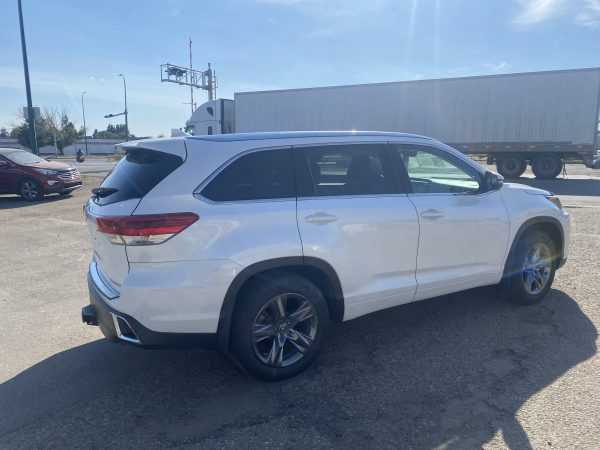 2018 Toyota Highlander Limited - Image 5