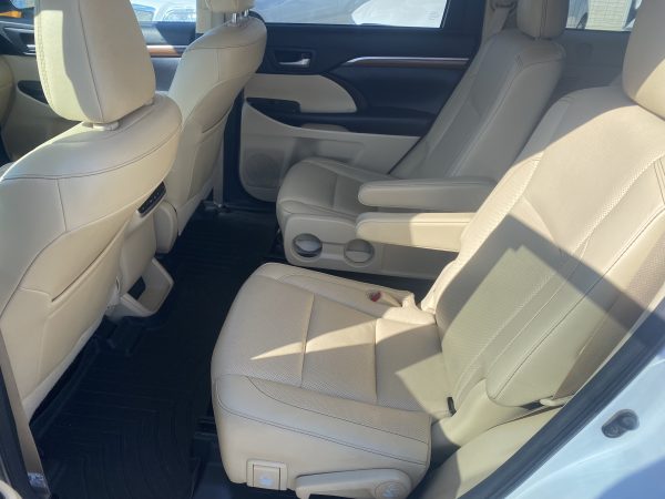 2018 Toyota Highlander Limited - Image 10