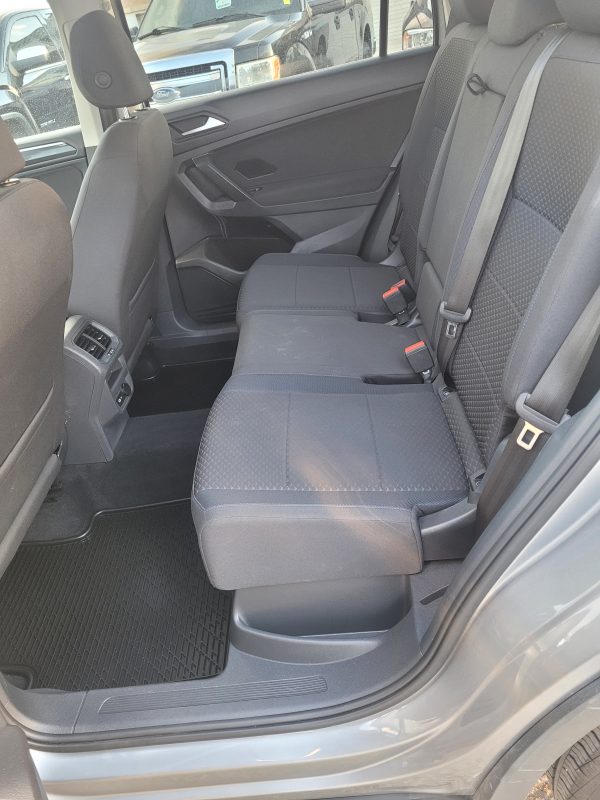 2021 V.W Tiguan SE - Image 14