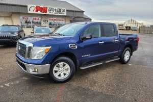 2017 Nissan Titan Crew Cab