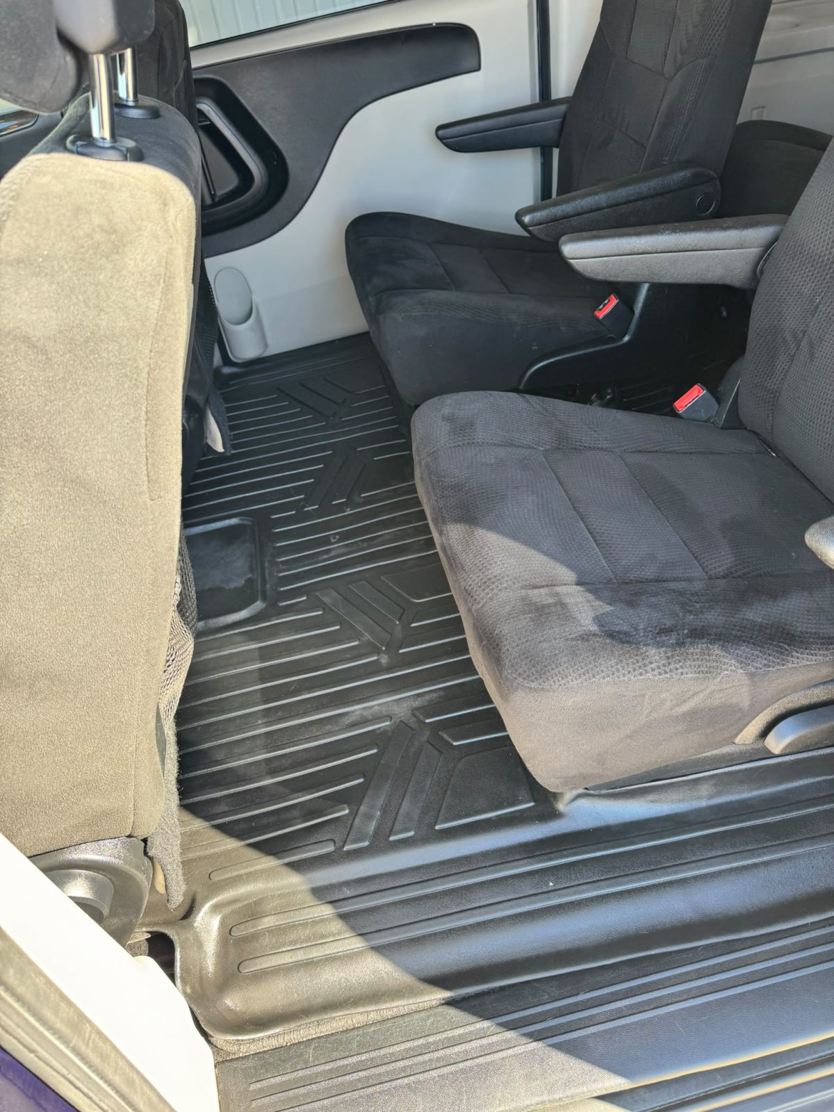 2017 Dodge Grand Caravan - Image 17