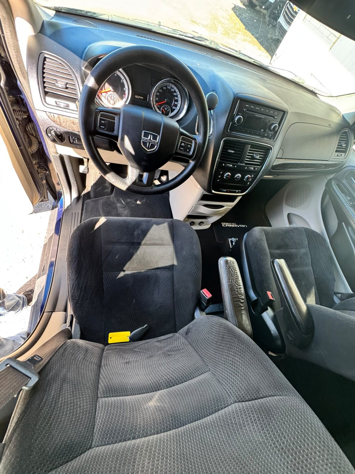 2017 Dodge Grand Caravan - Image 11