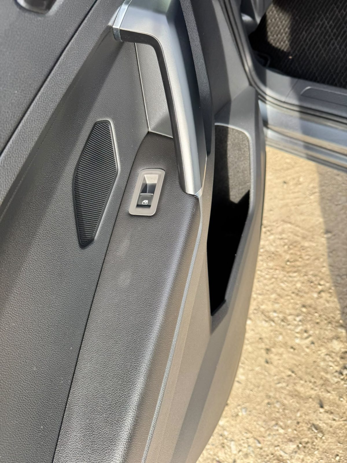2018 VW Tiguan 4 Motion - Image 17
