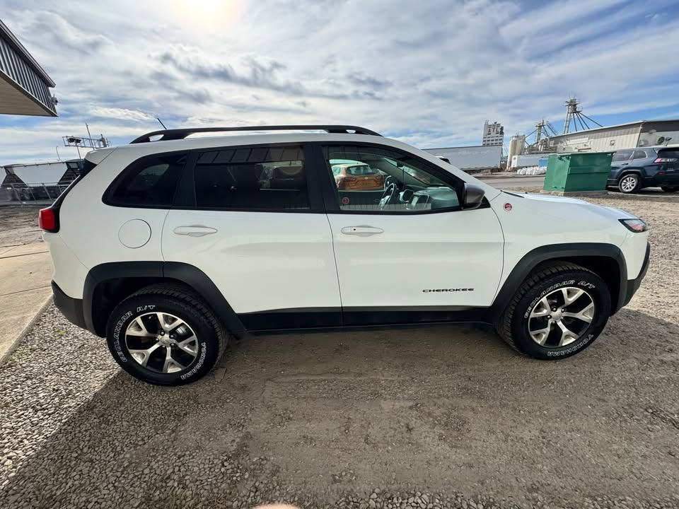 2014 Jeep Cherokee Trailhawk - Image 7