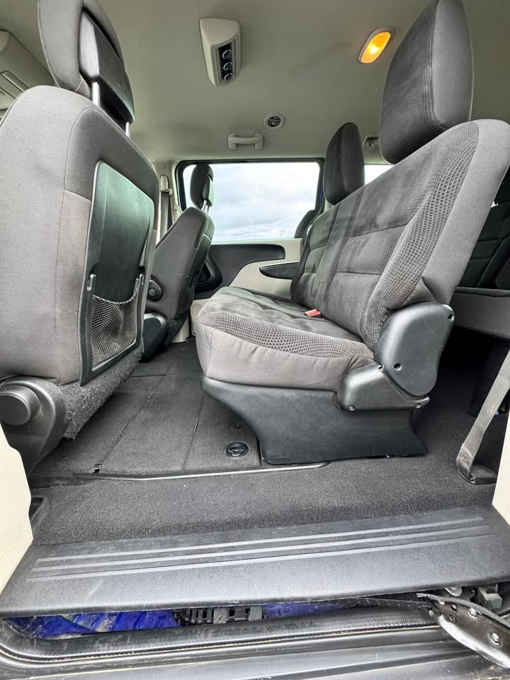 2019 Dodge Grand Caravan - Image 10