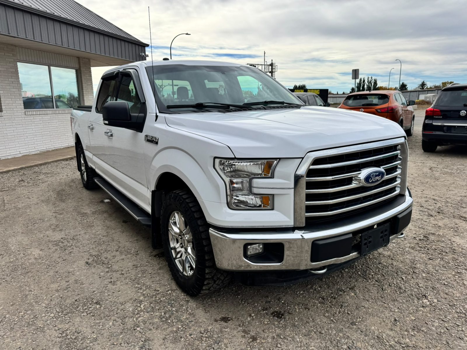 2016 Ford F-150 XLT - Image 8