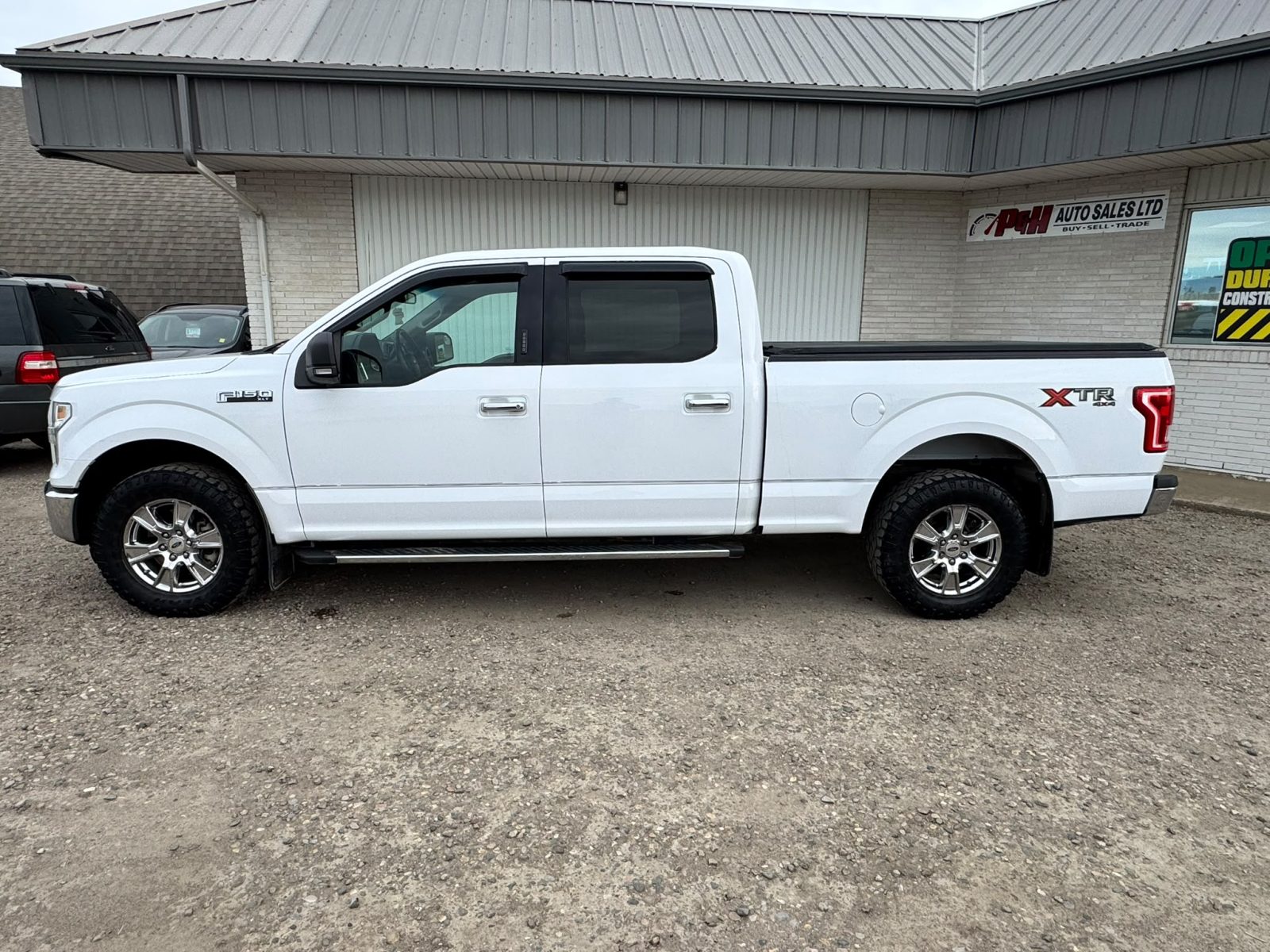 2016 Ford F-150 XLT - Image 2