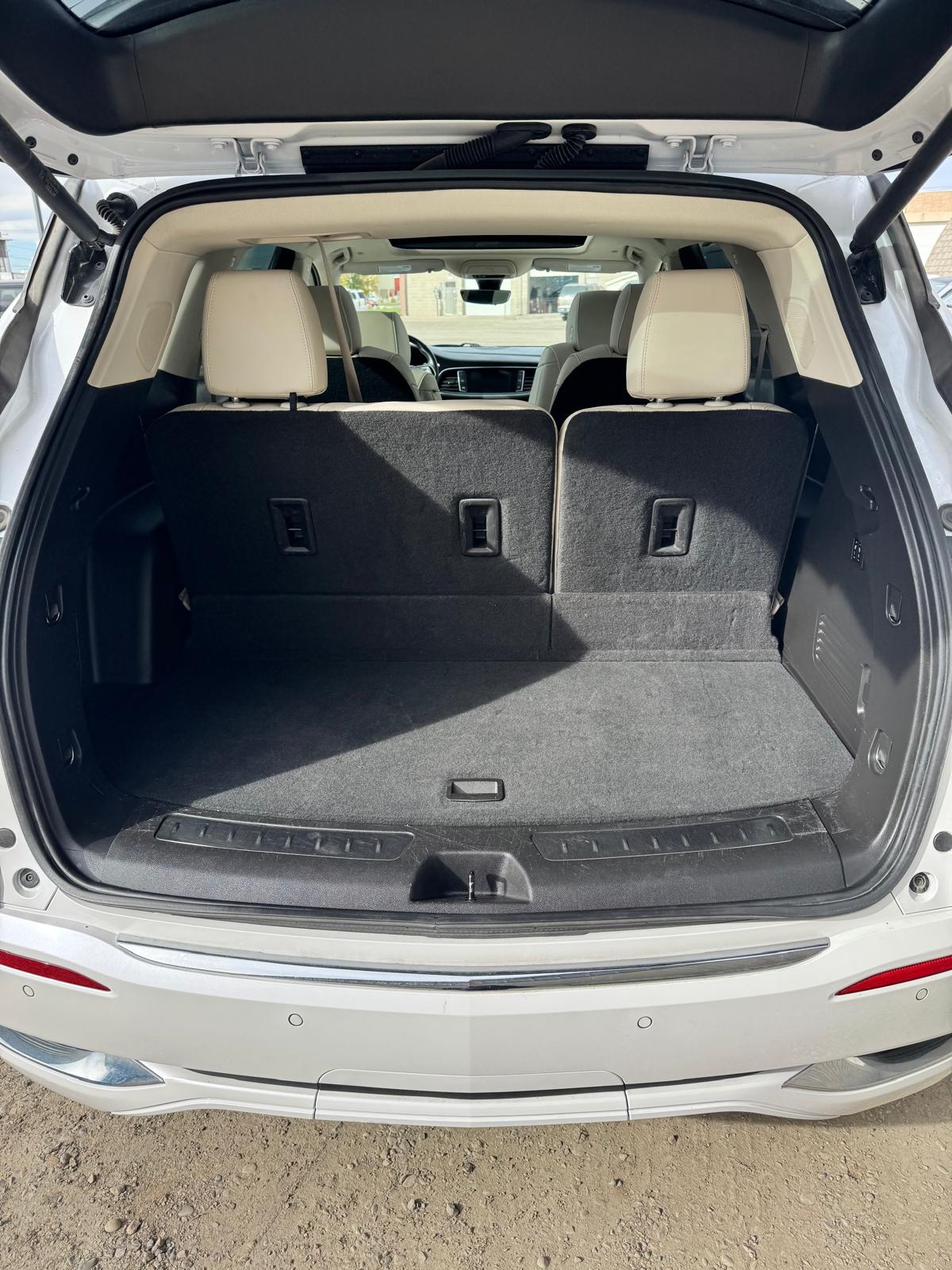 2023 Buick Enclave Avenir - Image 17
