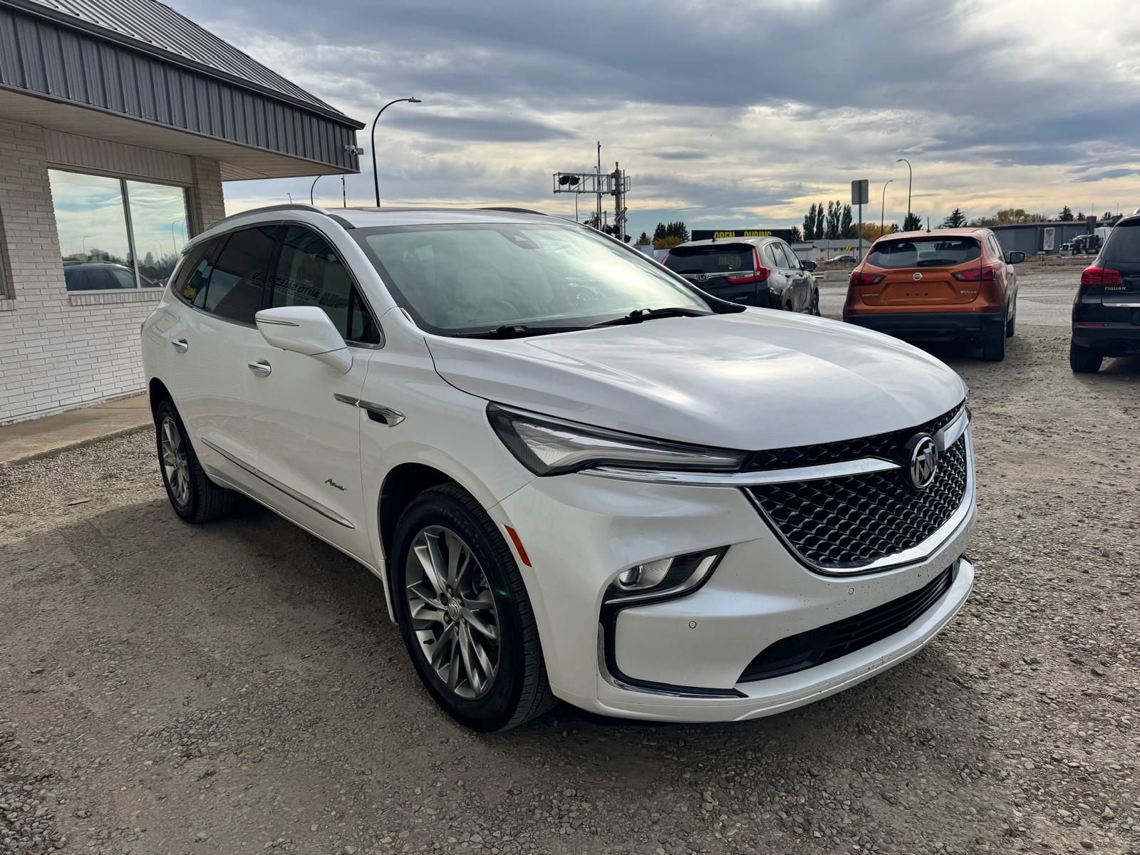 2023 Buick Enclave Avenir - Image 7
