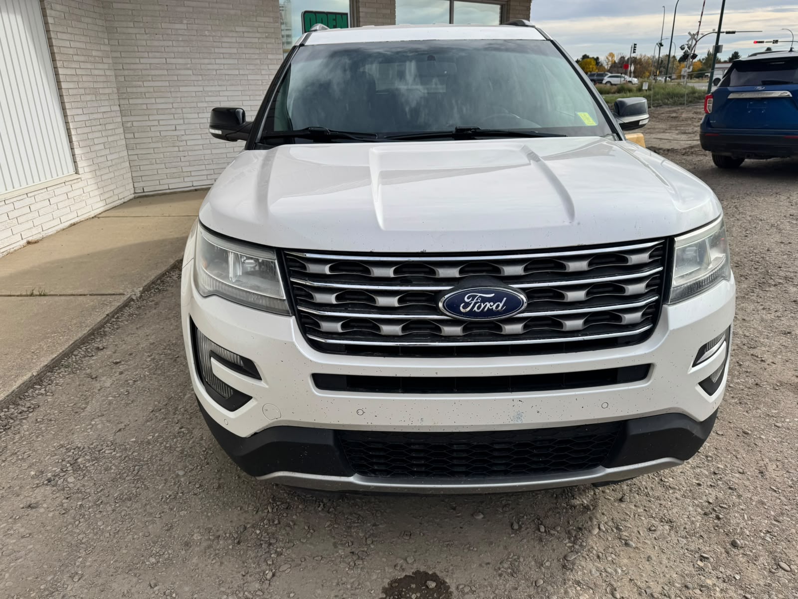 2016 Ford Explorer XLT - Image 9