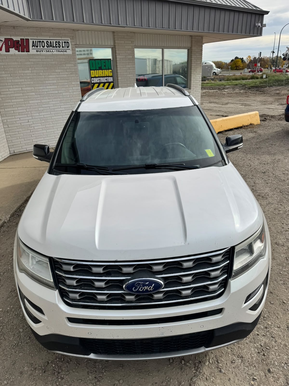 2016 Ford Explorer XLT - Image 10