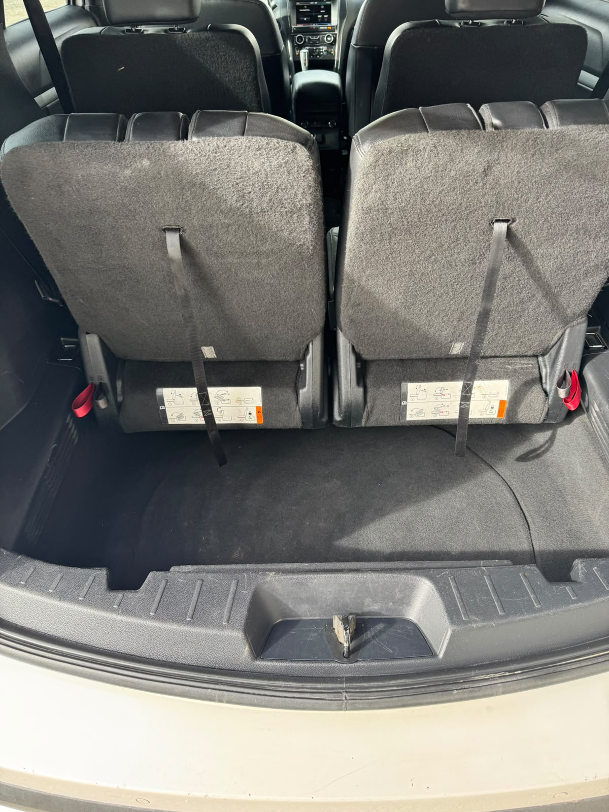 2016 Ford Explorer XLT - Image 20