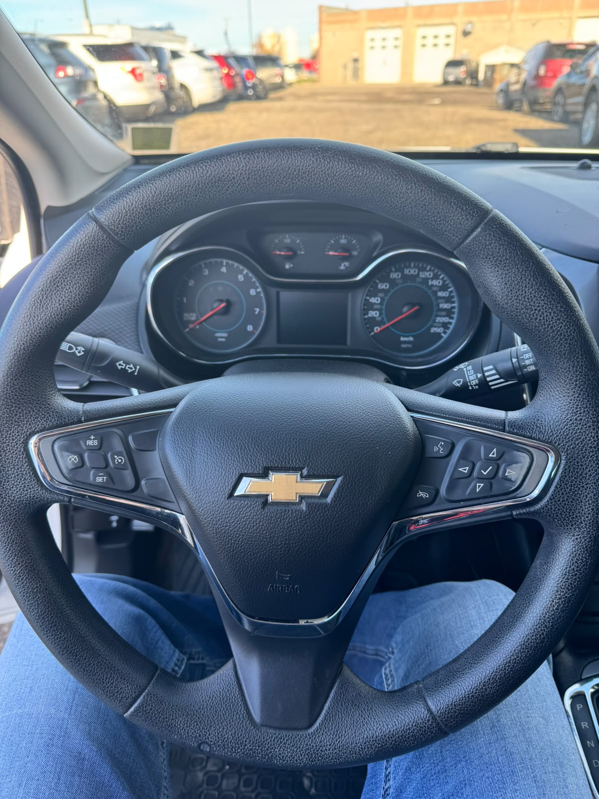 2018 Chevrolet Cruze - Image 12