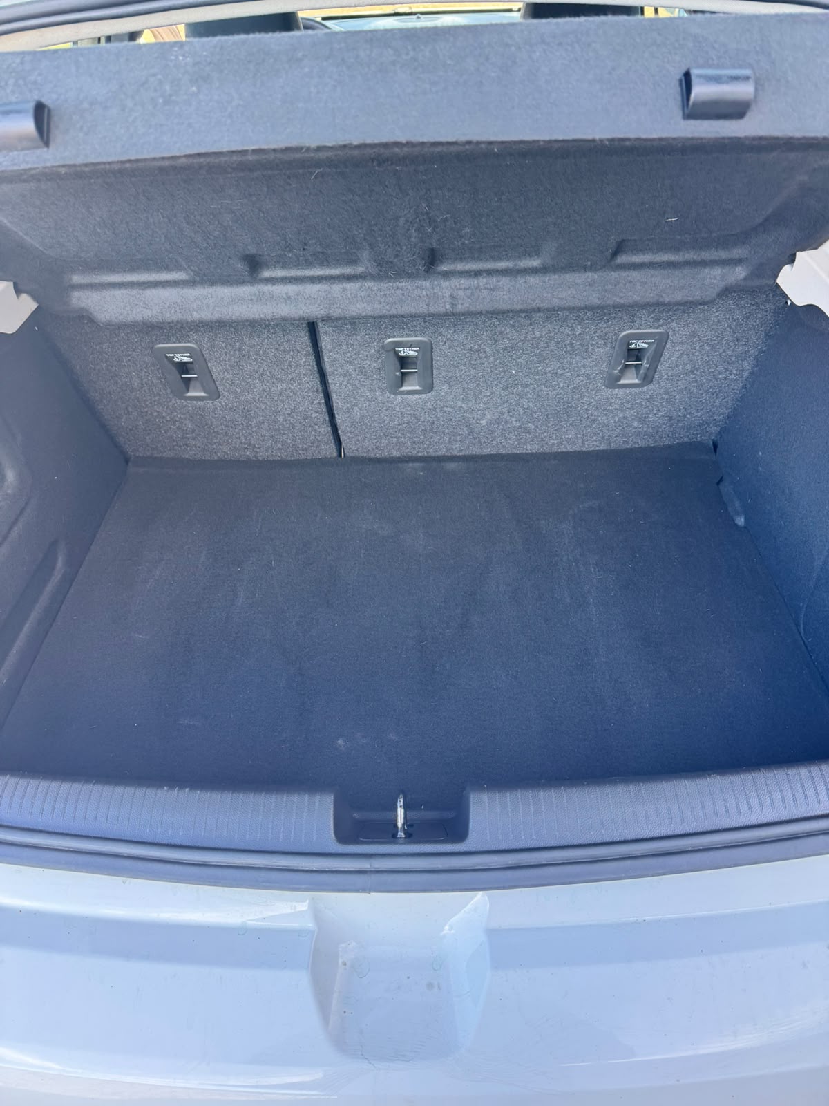 2018 Chevrolet Cruze - Image 18