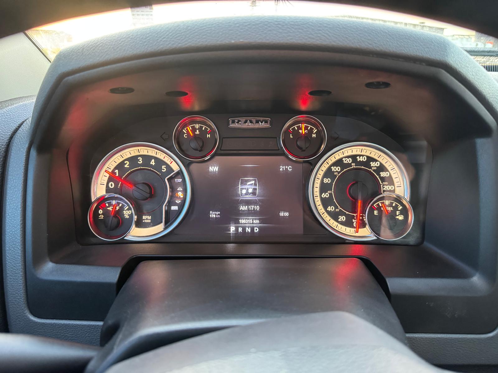 2018 Ram 1500 Eco-diesel - Image 10