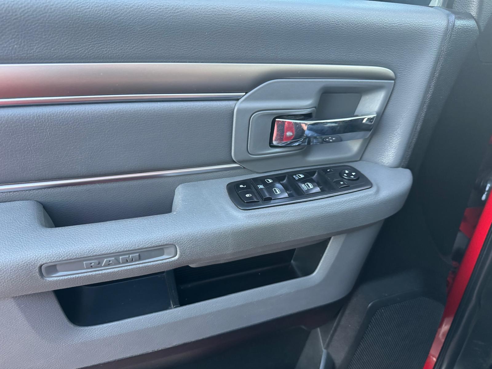 2018 Ram 1500 Eco-diesel - Image 13