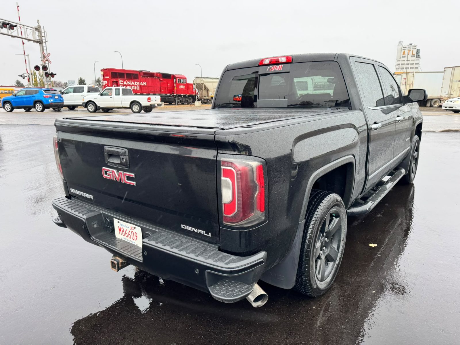 2017 GMC Sierra Denali - Image 5